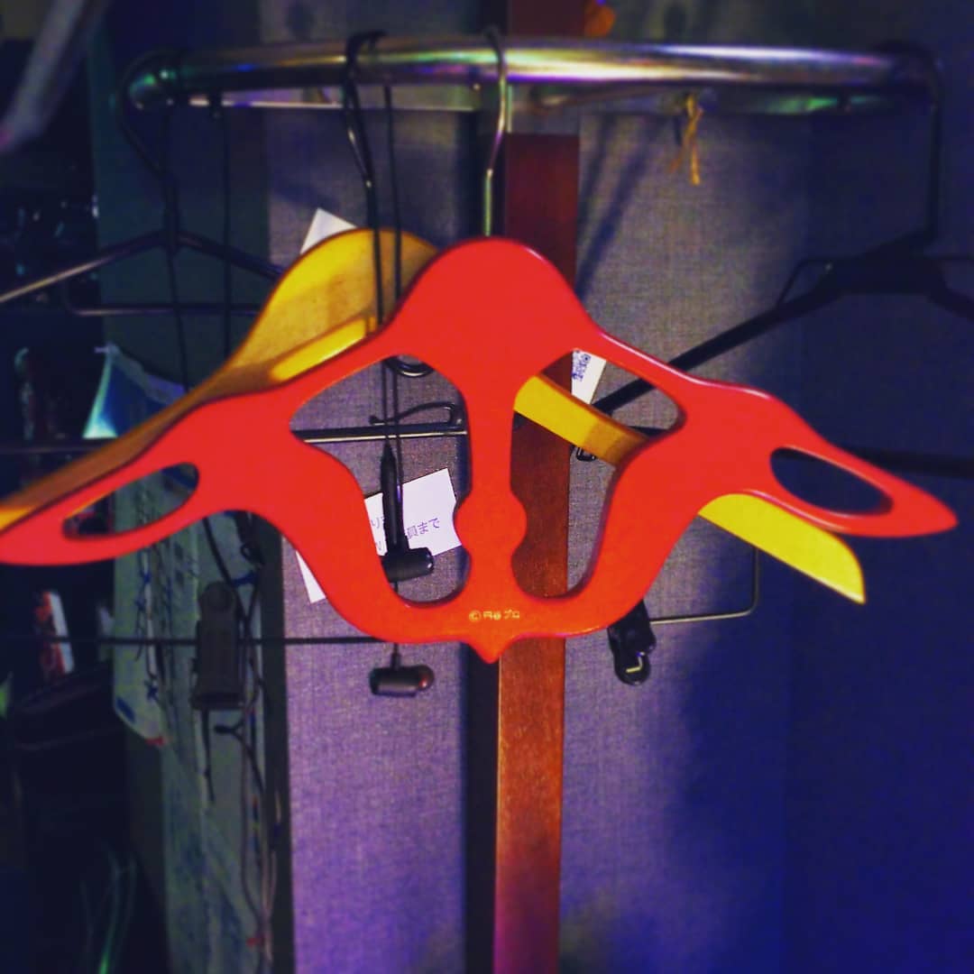 オタク業界パーティでの宣伝も大成功（？）、開店です♪ #オタクバー