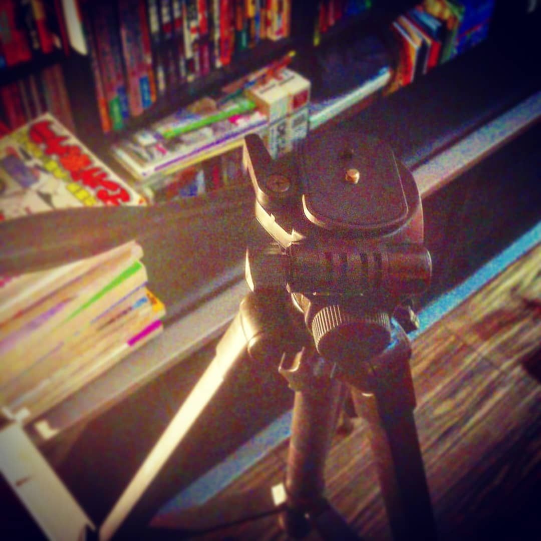 三連休の最終日、まったり営業です♪ #オタクバー