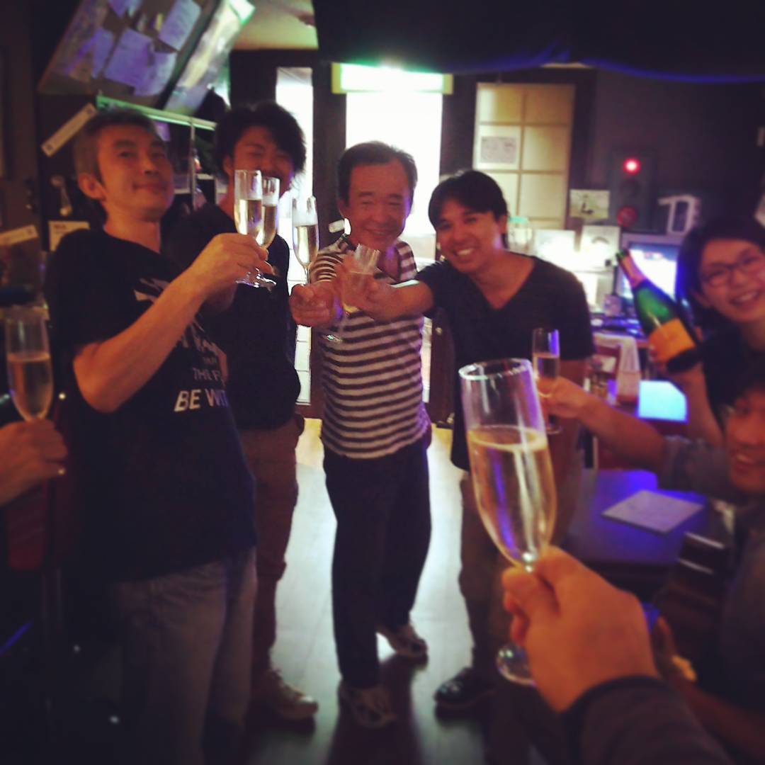 W誕生日、スパークリングワインで乾杯！ #otakubar