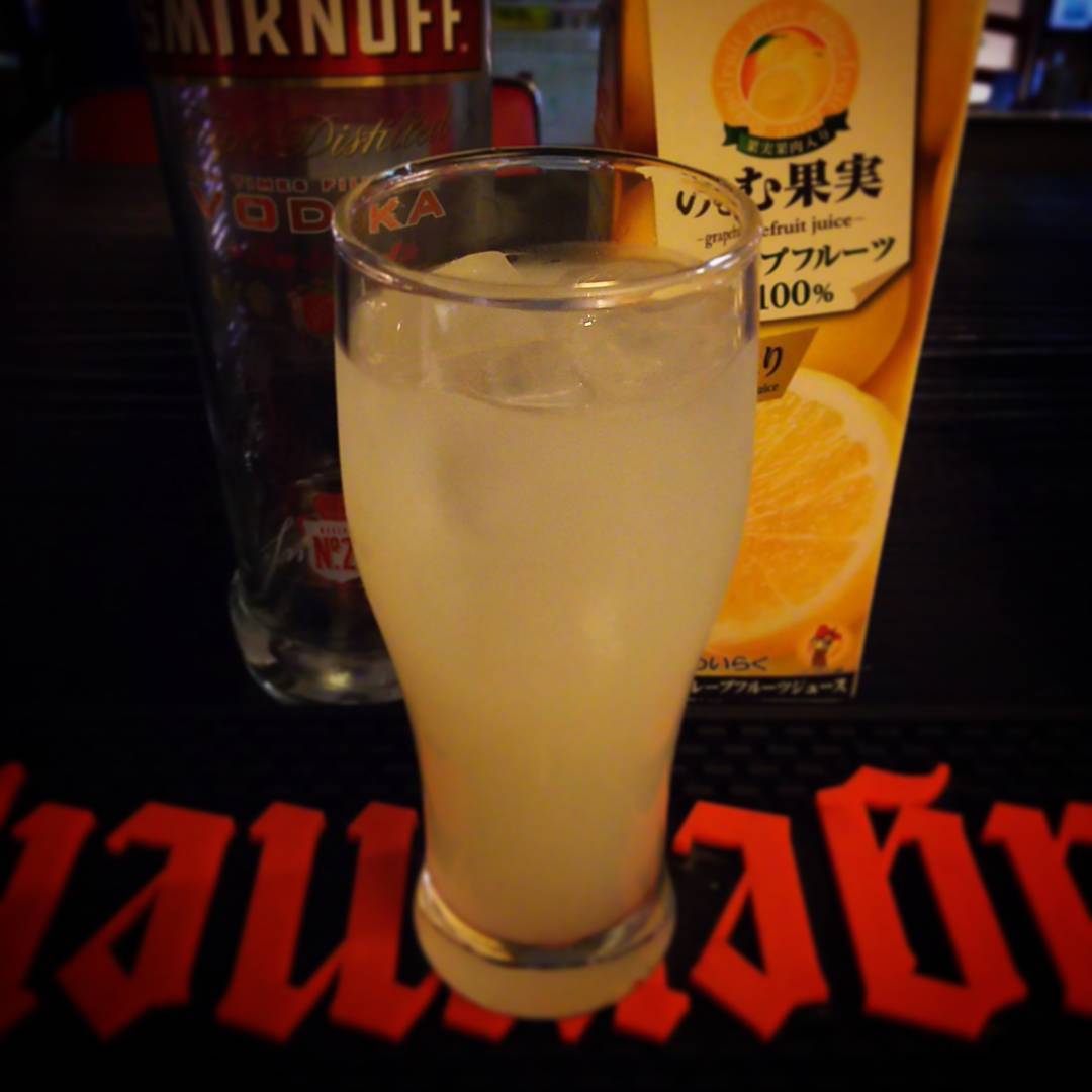 ブルドッグ。クイクイ飲めちゃいます。 #otakubar #cocktails