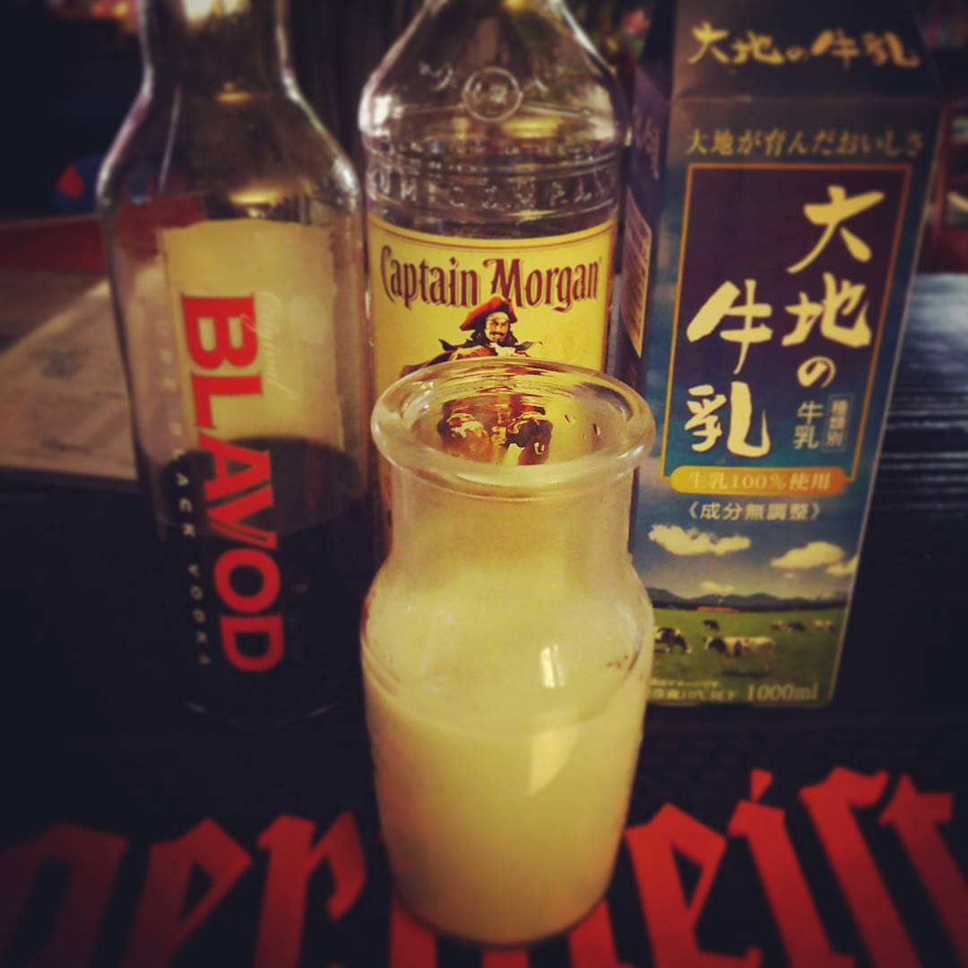 週末のイベント用オリジナルカクテル、柱の男。ホットカクテルです。 #otakubar #cocktails #jojosbizarreadventure