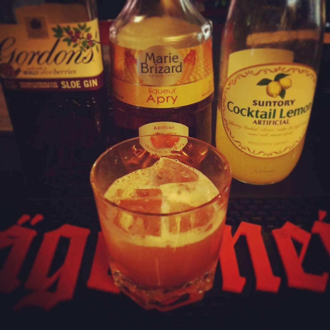 チャーリー・チャップリン。さわやかです。 #otakubar #cocktails