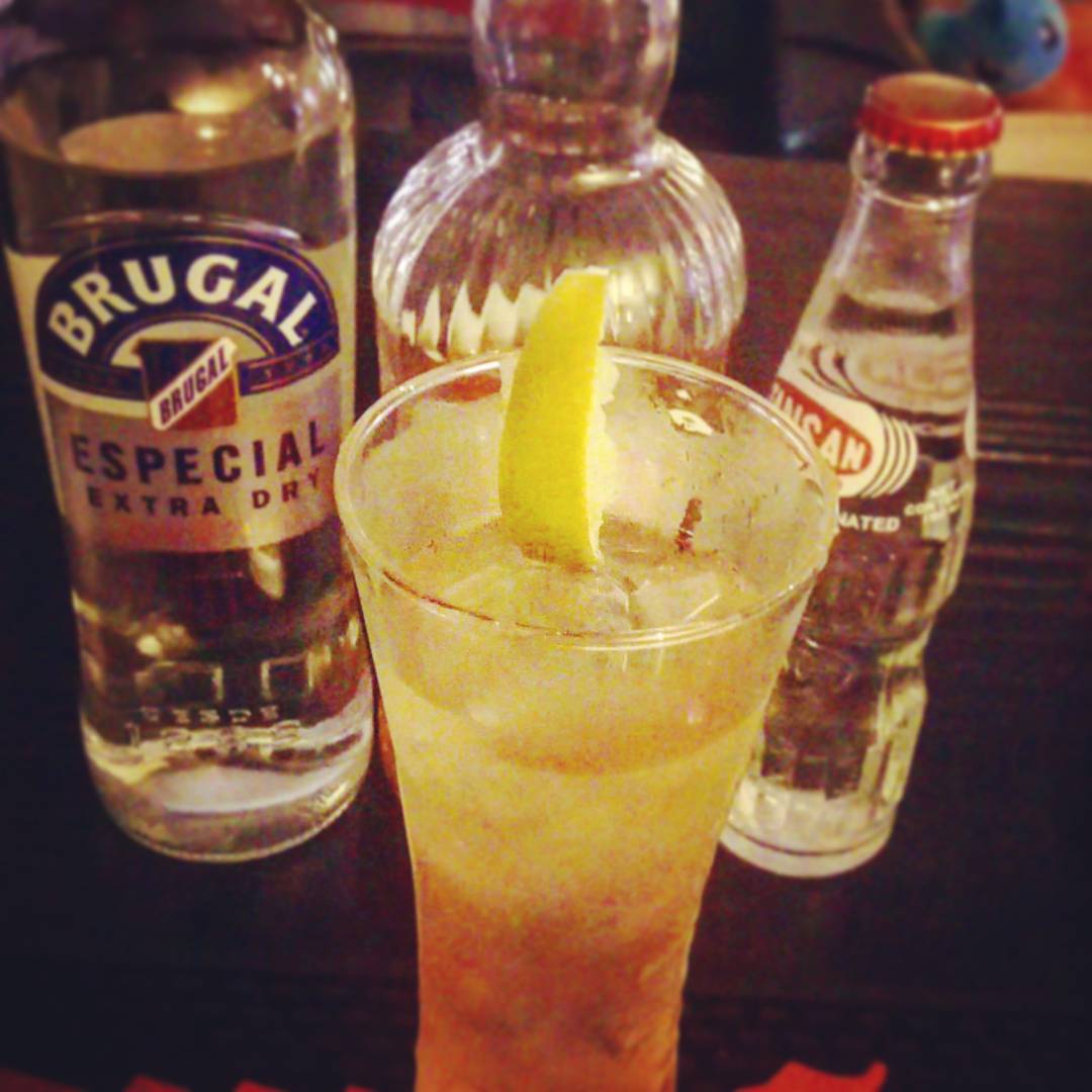 週末のダブイベント用オリジナルカクテル、Jump Up。ソコで南国っぽく。 #otakubar #cocktail