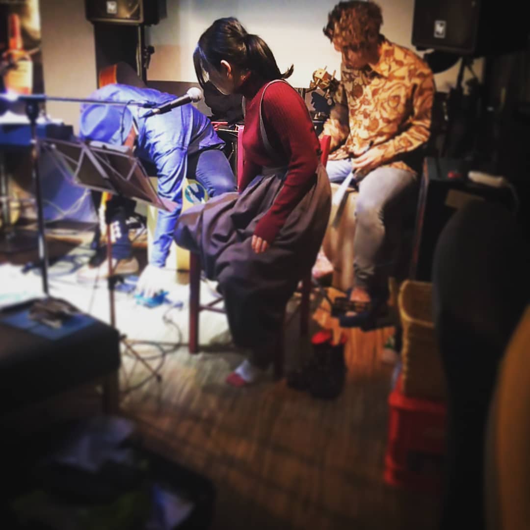 yoshimiさんミニ #ライブ リハです。 #オタクバー