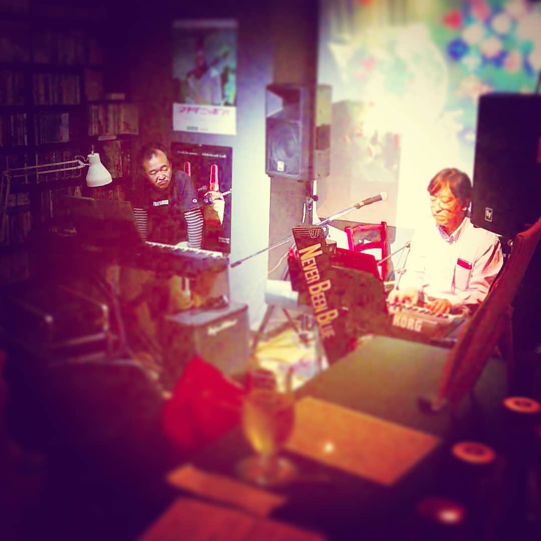 #クリスマスイブ #ライブ 始まりました！ #オタクバー