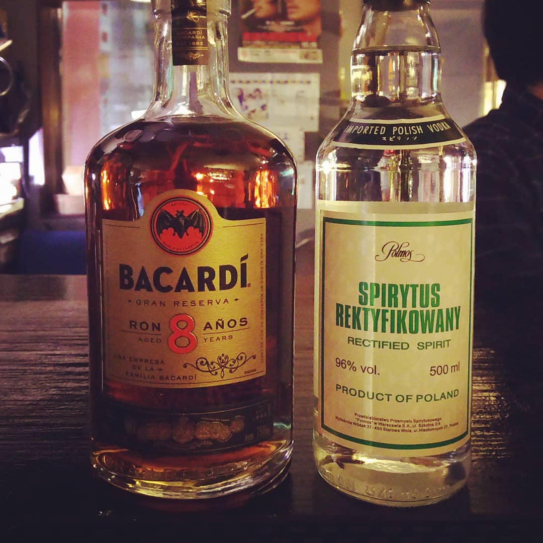 #ラム の #バカルディ8 と、96度の殺人 #ウオッカ 、 #スピリタス 入りました! 挑戦者求む! #オタクバー