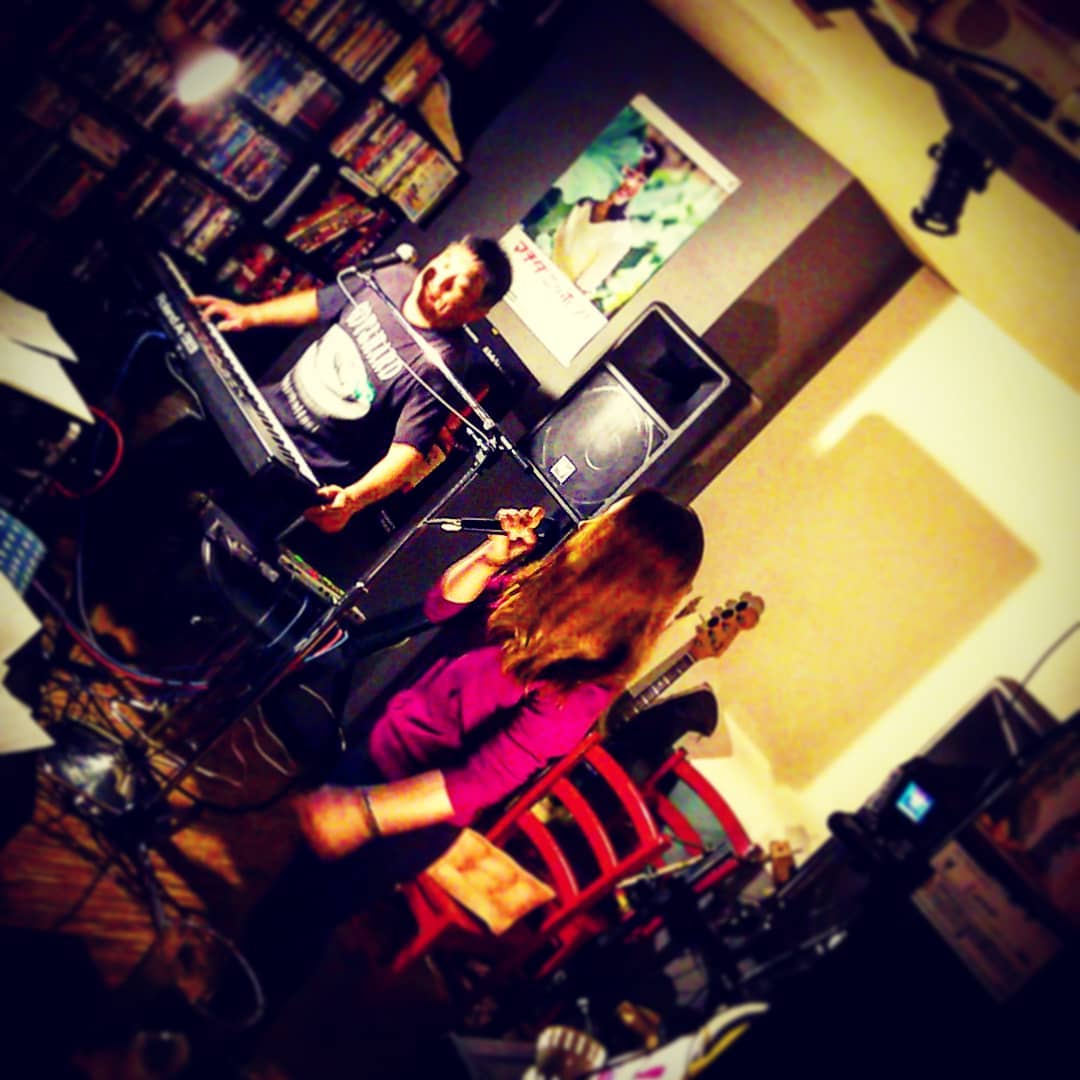 本日の #ライブ 、フリーダム・キッチン、激熱唱！ #オタクバー