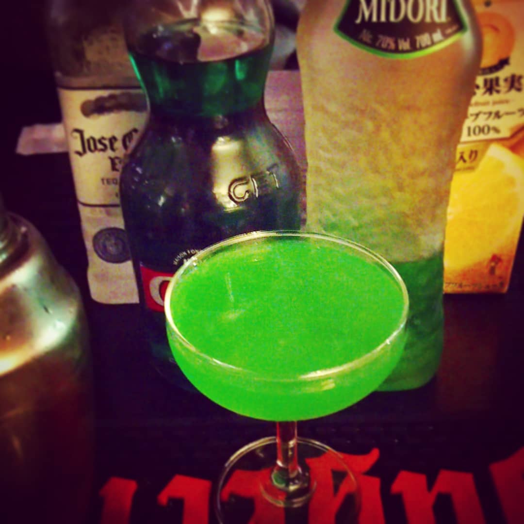 来週末の #クリスタ イベント用オリジナル #カクテル 、 #ショートカット 。 #酔っぱらい への #近道 ！ #オタクバー