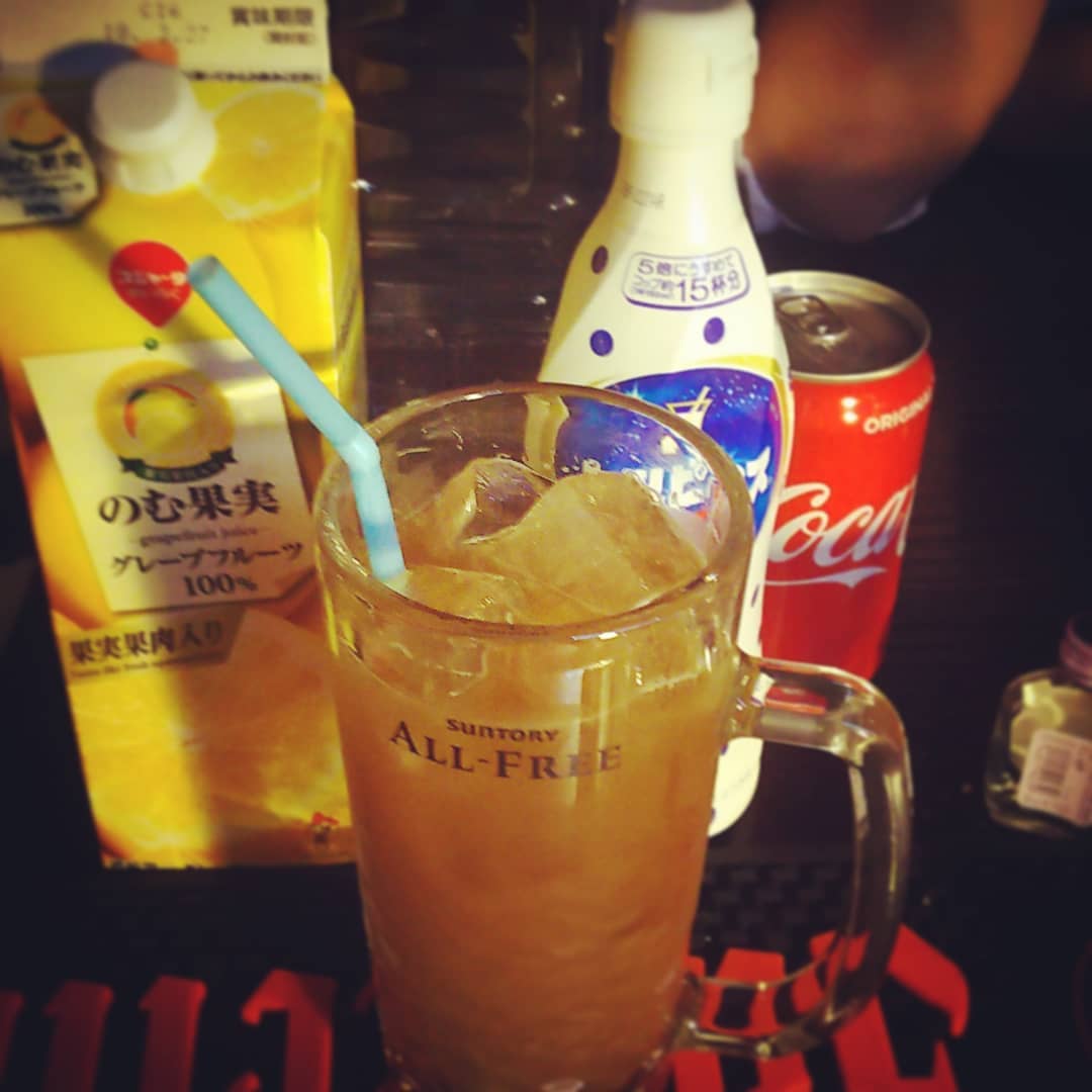 来週末の #SF #イベント 用オリジナル #カクテル 、 #メルマガ 。ノンアルです。 #オタクバー