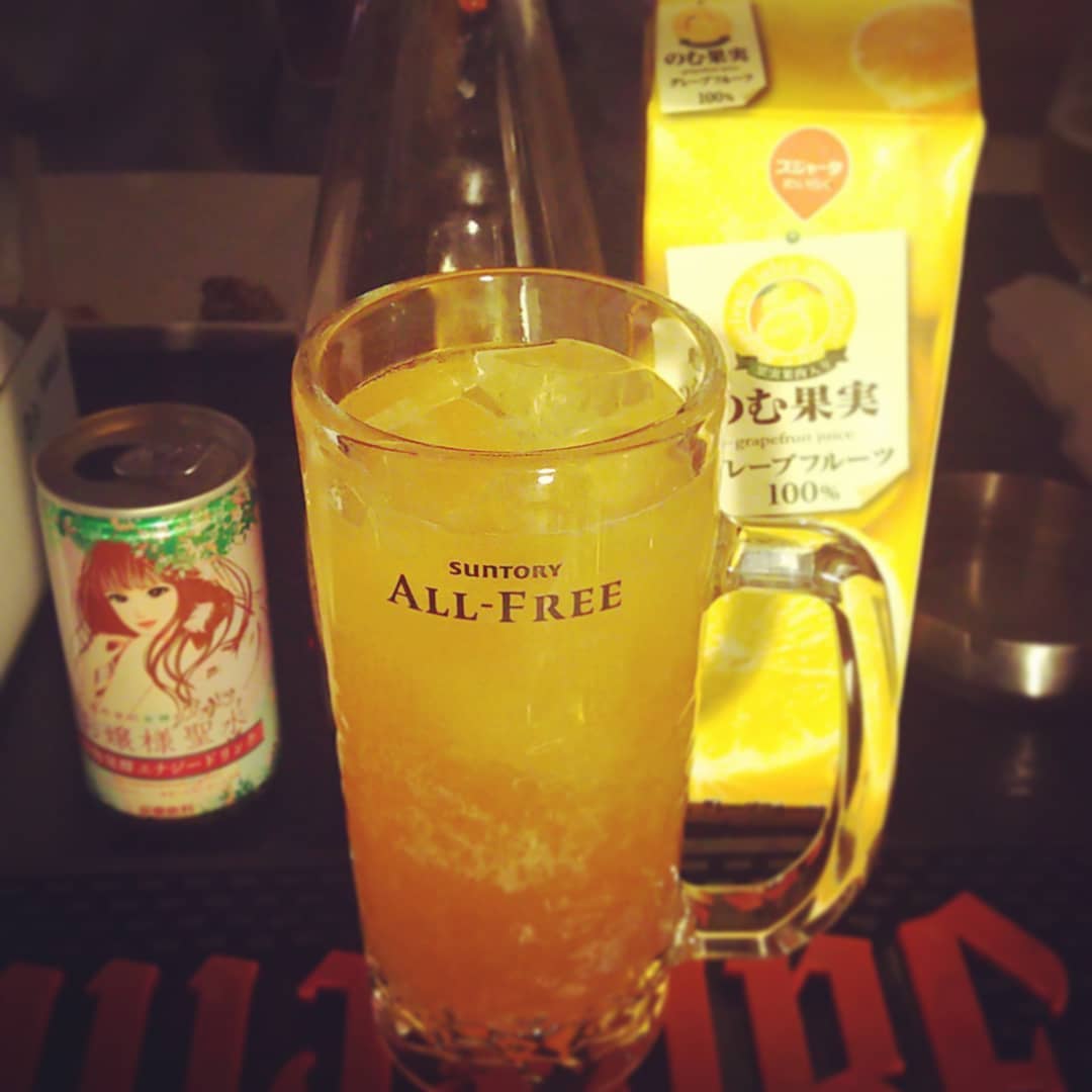 来週の #クラシック #イベント 用オリジナル #カクテル 、 #モーツアルトのソナタ 。#ノンアルです。 #オタクバー