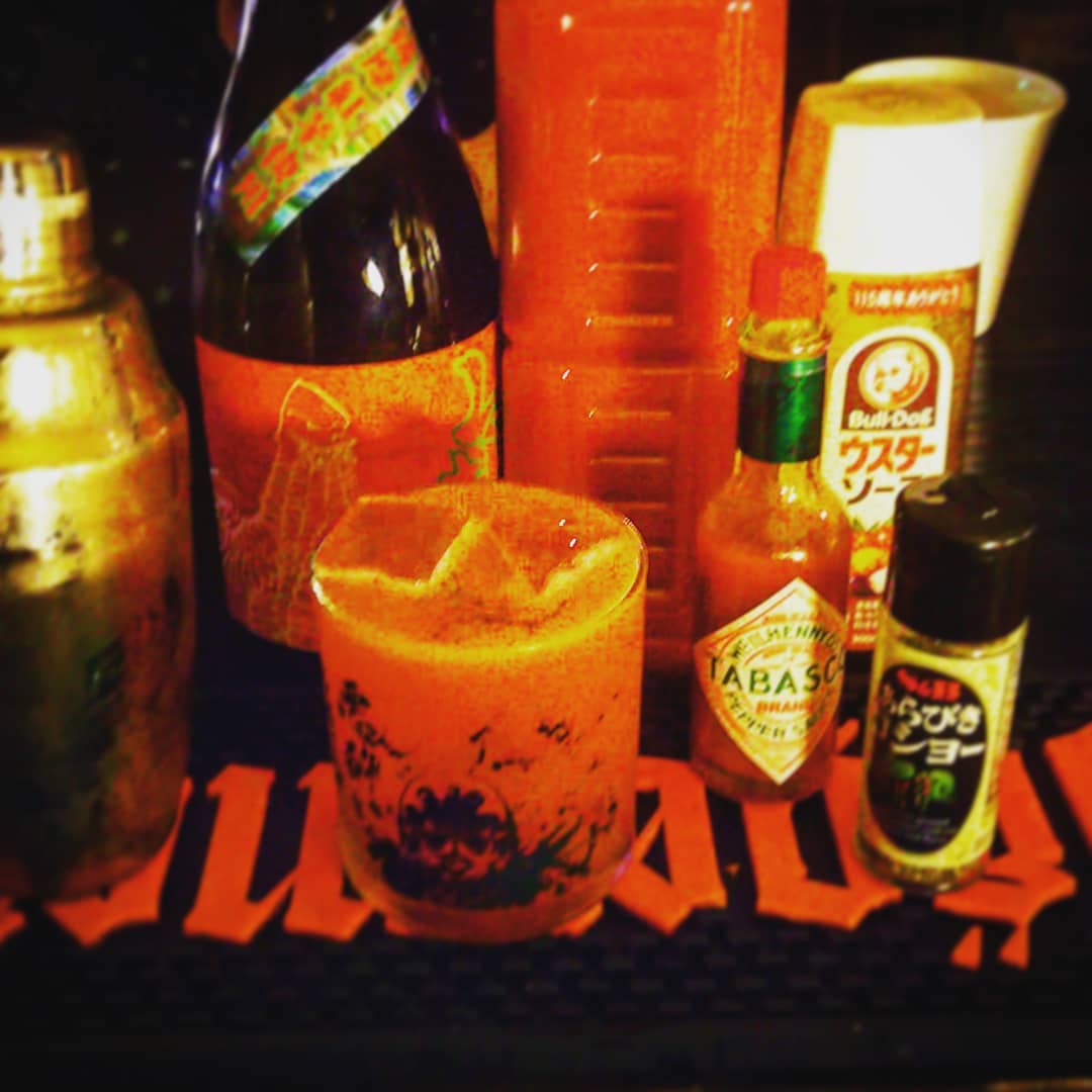 来週末の #ぢーな塾 用オリジナル #カクテル 、 #名古屋 。 #赤味噌 でも #エビフライ でもにゃーけど。 #オタクバー