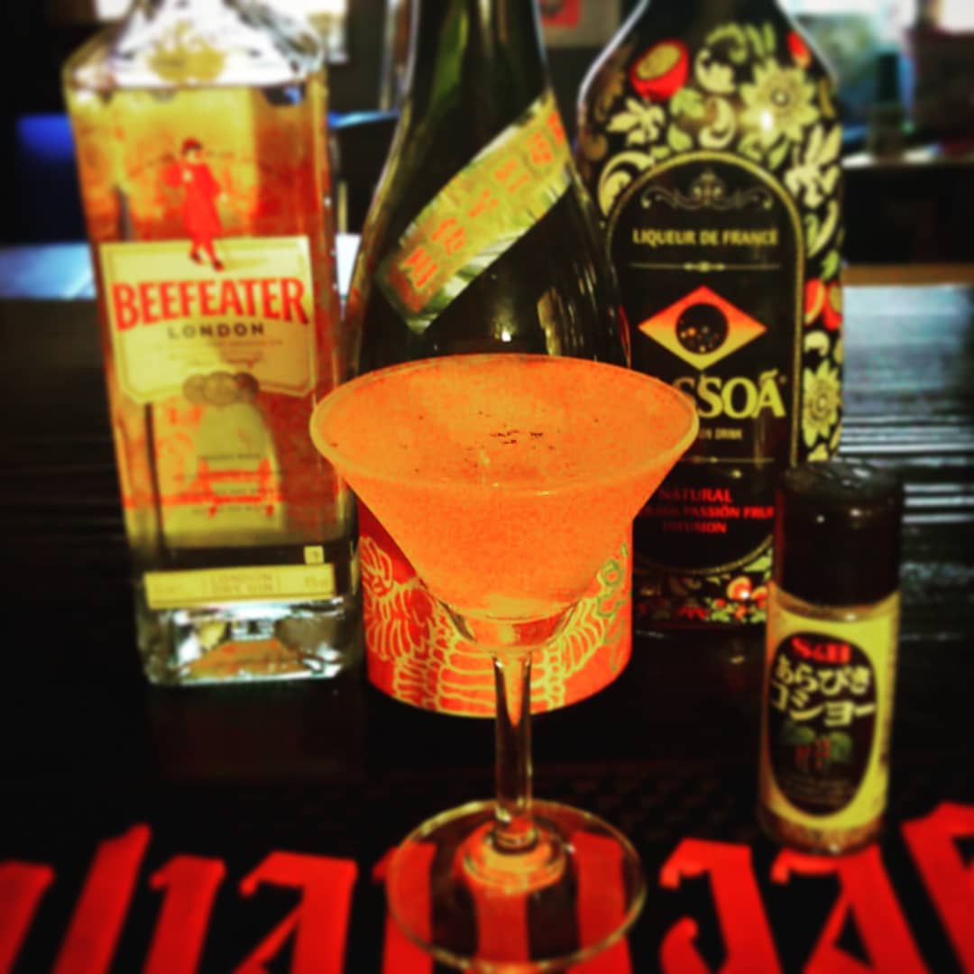 今週末の #ジョンレノン #イベント 用オリジナル #カクテル 、 #イマジン 。美しく、強く。 #オタクバー