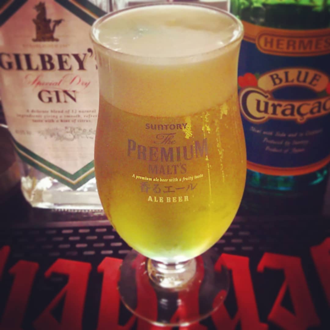 来週末の #ジョンレノン #イベント 用オリジナル #カクテル 、 #ハードデイズナイト 。仕事後に君と1杯 #オタクバー