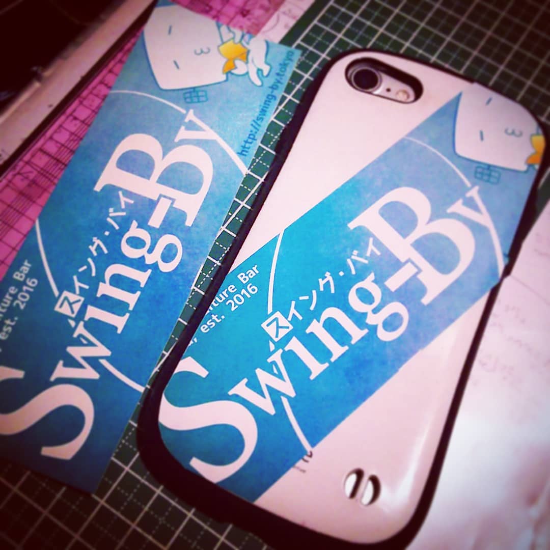 お客様の希望で当店 #ステッカー をカッティング、 #iPhoneカバー に併せました! #オタクバー