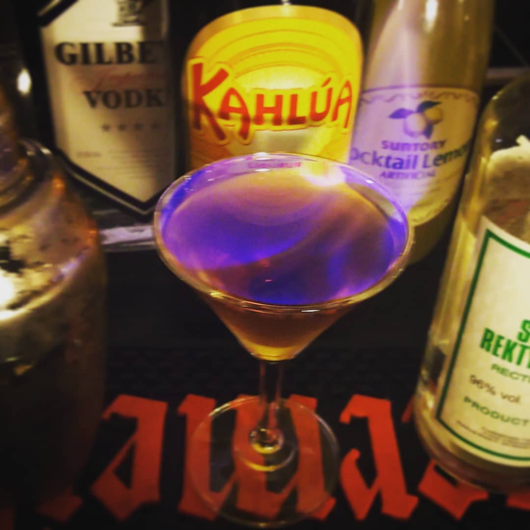 来週末の #ブラスロック #イベント 用オリジナル #カクテル 、 #黒い炎 （ #GetItOn ）！　燃やします★ #オタクバー