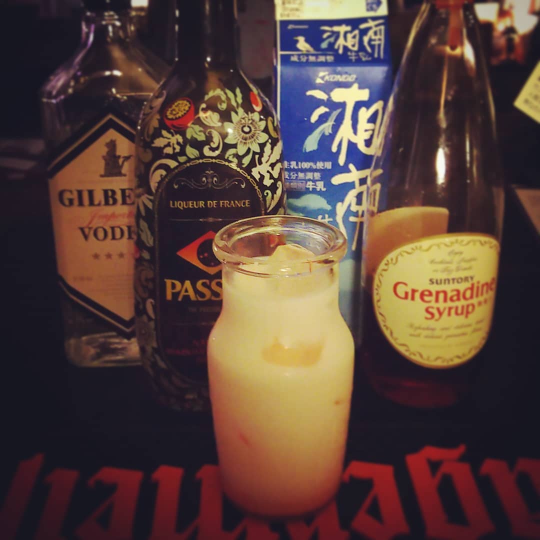 来週末の #アダルトグッズ #イベント 用オリジナル #カクテル 、 #ホール 。 #エラストマー 材質を再現！ #オタクバー