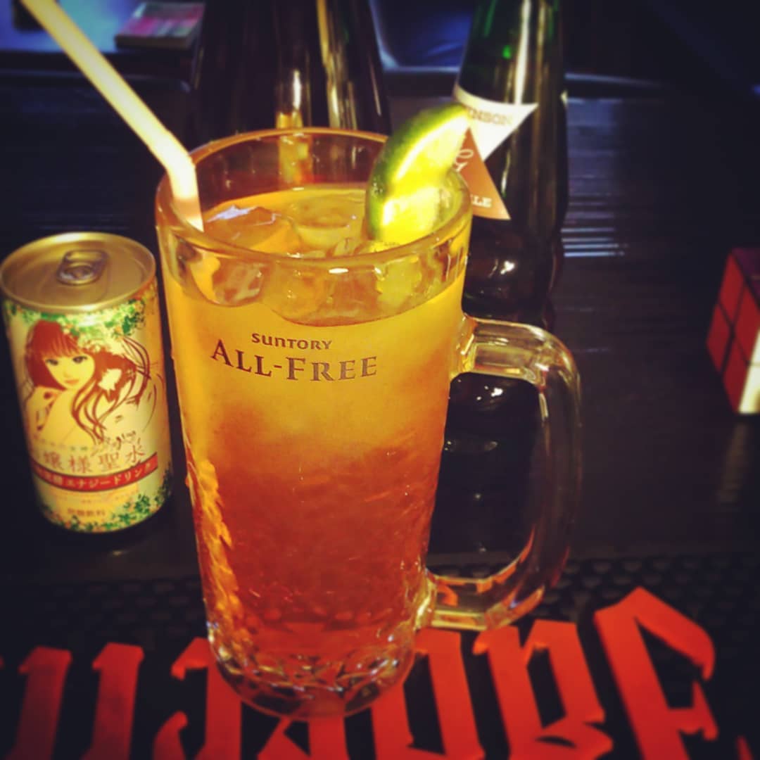 来週末の #オタク第一世代 #イベント 用オリジナル #カクテル 、 #24年組 。#お嬢様聖水 ベースの #ノンアル ! #オタクバー