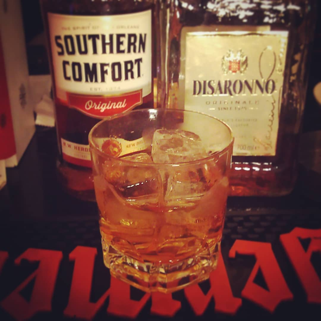 スタンダード #カクテル 、 #シシリアンキッス 。甘々！ #オタクバー