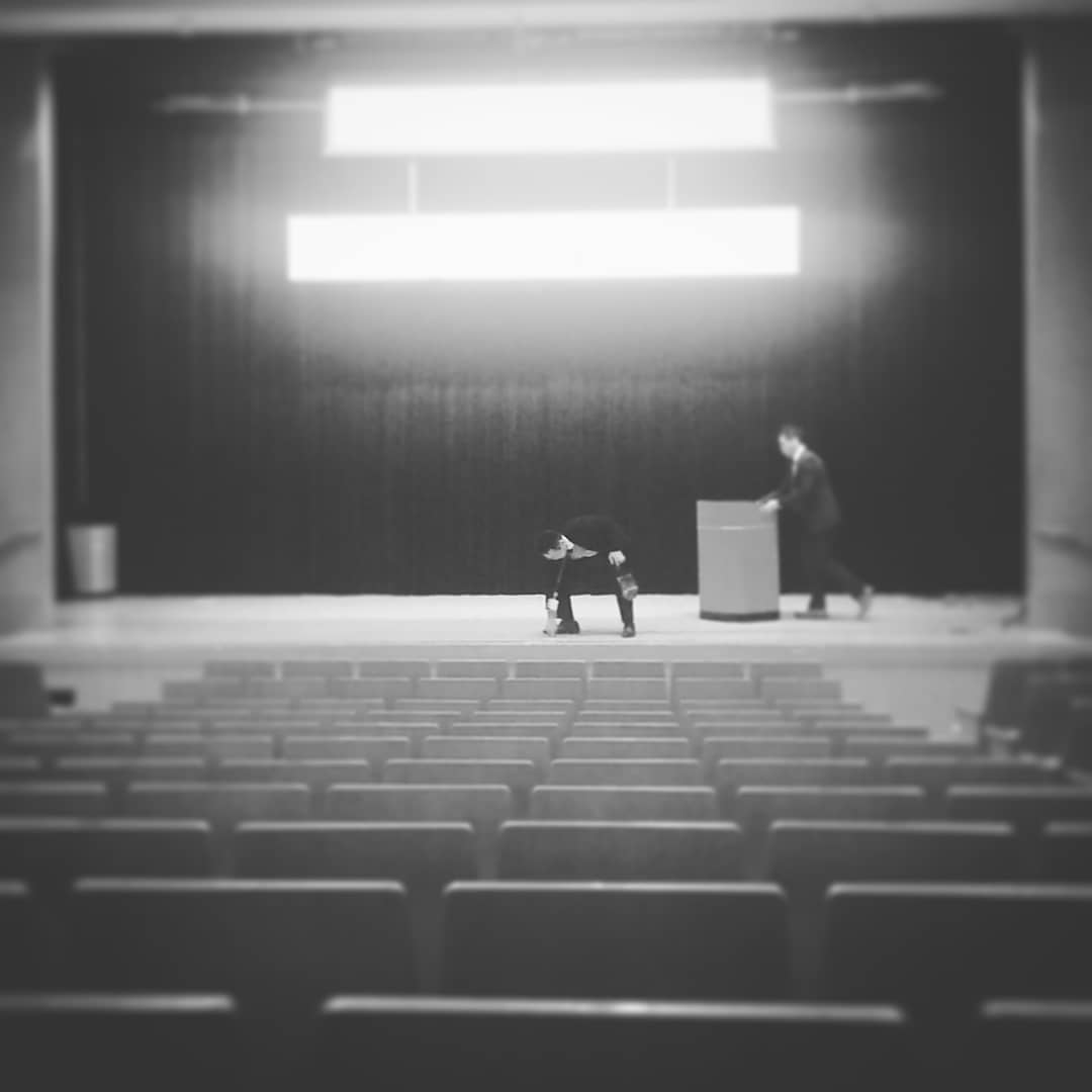 #行政指導講習会 終わり。 #草野仁 出演の #風営法違反ビデオ 観ました。 #交通違反講習ビデオ みたいな。 #オタクバー