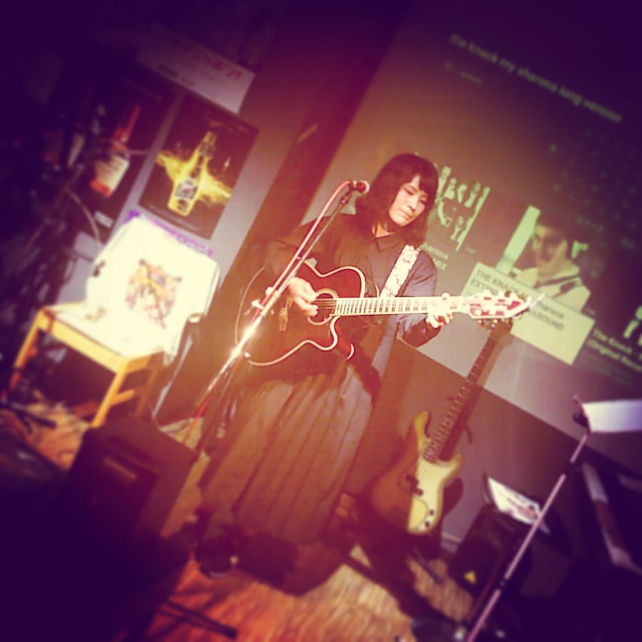 #DJ-J #ミニライブ 、トリは #HAKU ♪ #椎名林檎 リスペクト! #オタクバー