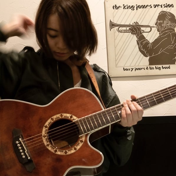 2/3 #DJ-J クラブSwing-By38.0 #男性シンガーソングライター 特集http://bit.ly/2RsA0Mq #ミニライブ に急遽 #ABO さん参戦! お待ちしております♪ #オタクバー