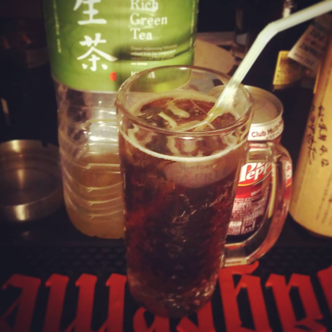 来週末の #アニメ #トークイベント 用オリジナル #カクテル 、#翻訳配信 。和洋の #ソフトドリンク のコラボ! #ノンアルコール #オタクバー