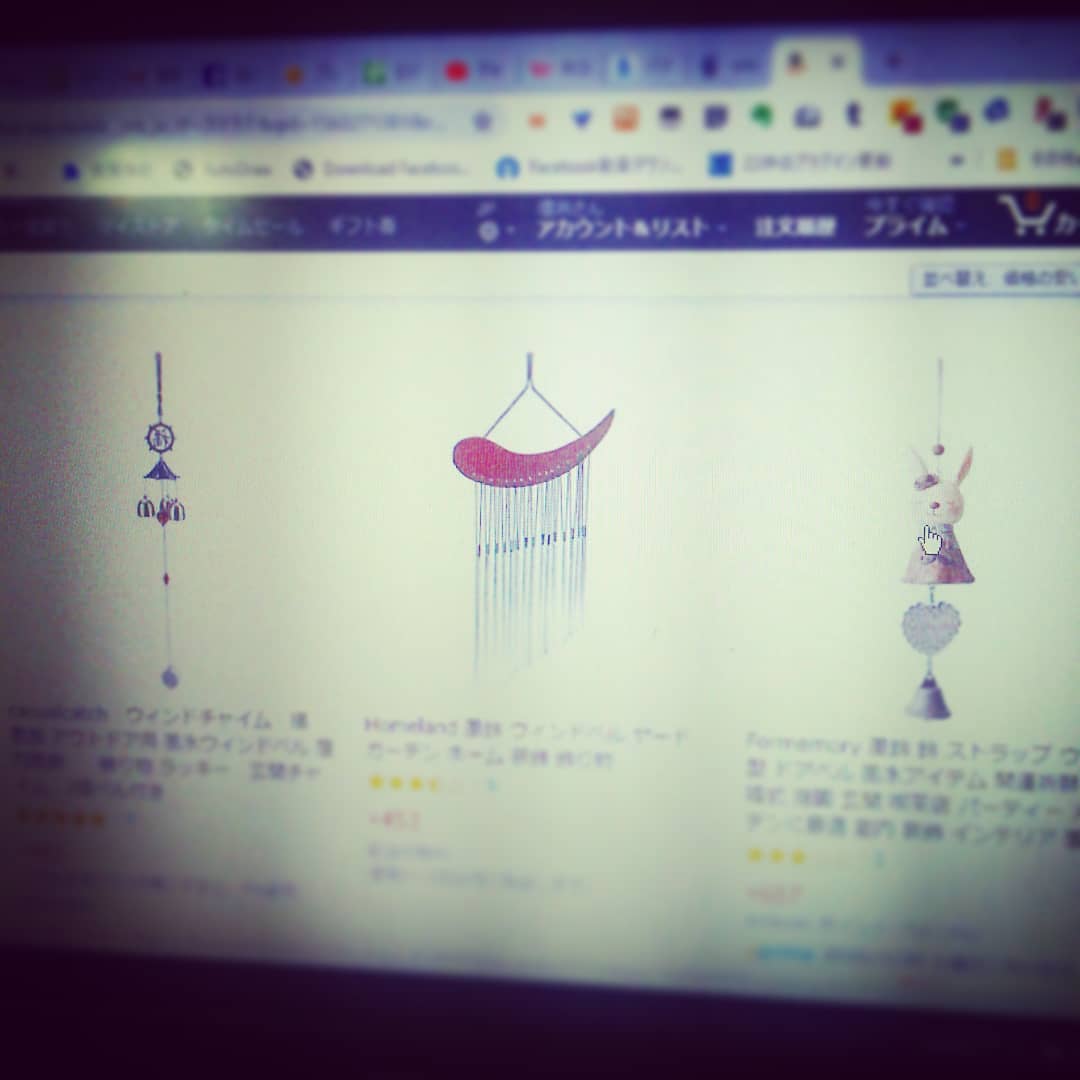 某アニメの #ドアベル を再現しようと計画……手頃な材料が見つからず。部品から探すか！ #オタクバー