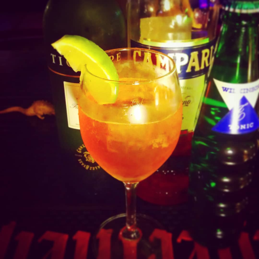 来週末の #オタク文化学 #トークイベント 用オリジナル #カクテル #目パチ口パク 。#ワインリキュール で。#オタクバー