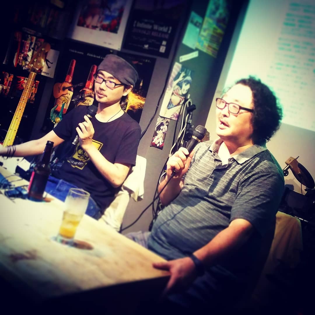 昨夜の #井上博明 P #オタク文化学「#なつぞら時代のアニメ現場」、終盤に特別ゲスト登壇、#SNS流出不可 の曝露トークで大盛り上がり! 観客への大ボーナスでした。ありがとうございます! なお店長が明日 #コミケ 参加のため、今晩は24時閉店予定です、ご理解よろしくお願いします。#オタクバー