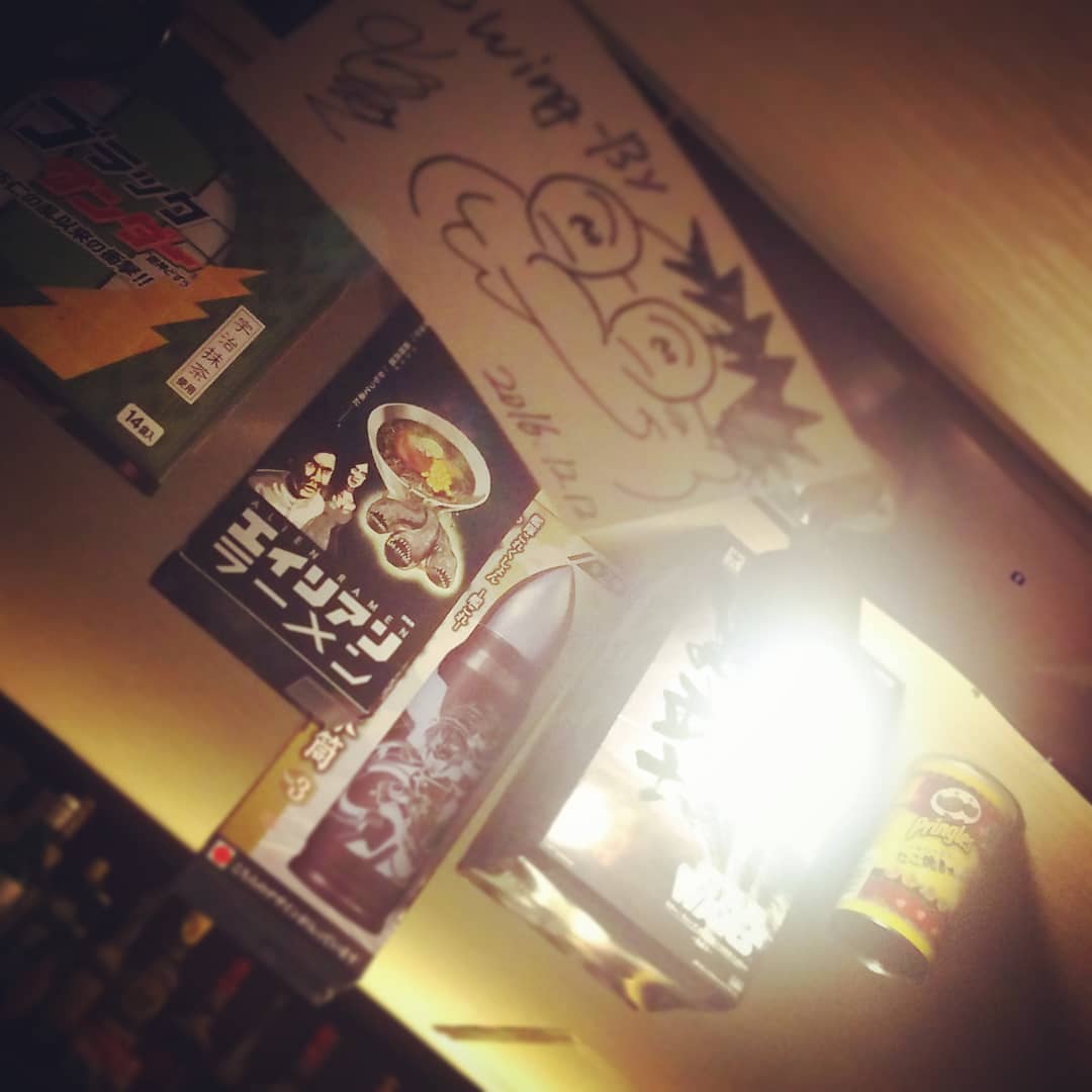 #コミケ 終わって #台風襲来 ! 負けずに開店です♪ #オタクバー