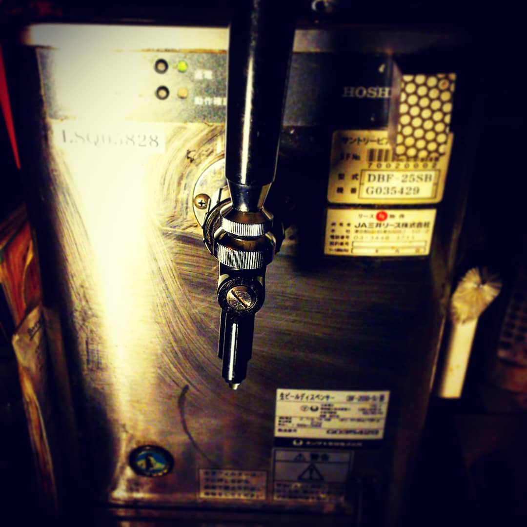 本日は #サントリー さんの #生ビール 品質チェックでした。無事にクリア、#樽生達人 の面目躍如して開店です！ #オタクバー