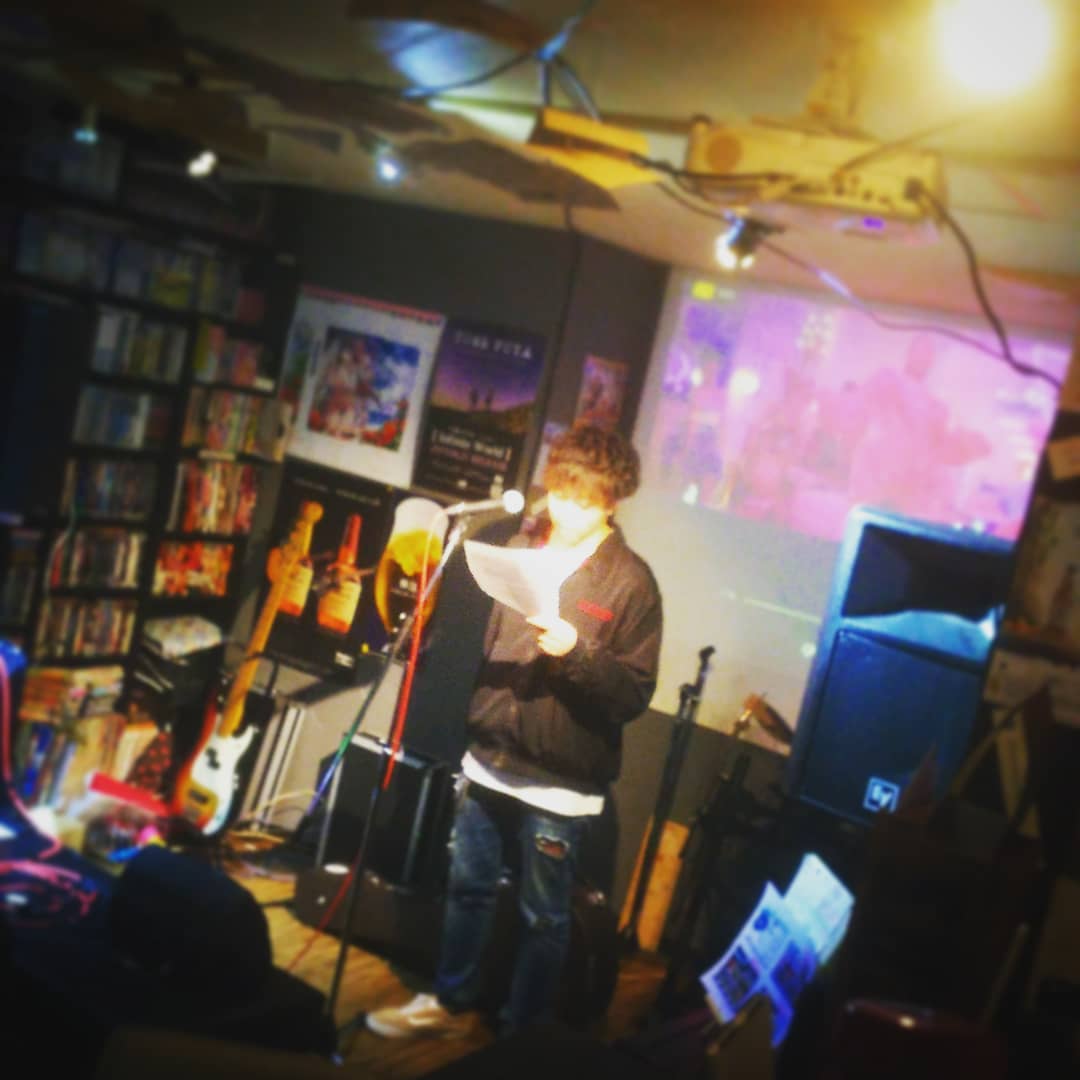 #音楽をつくろう 、二人目の発表は #オオサカケイタ #オタクバー