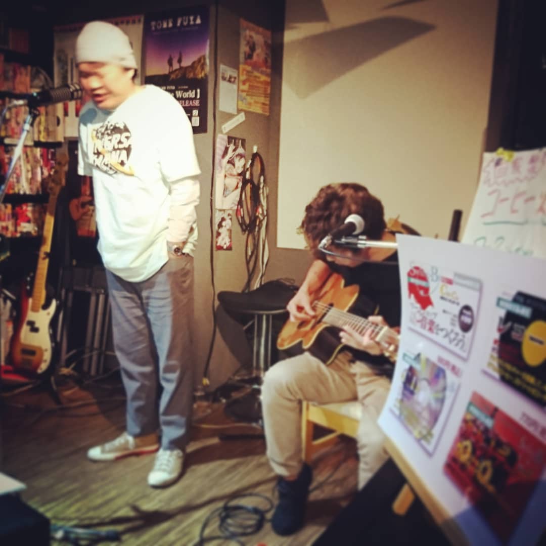 #DJ-J #イベント「#音楽をつくろう」、模範ライブ #ChiChi 始まりました! #オタクバー