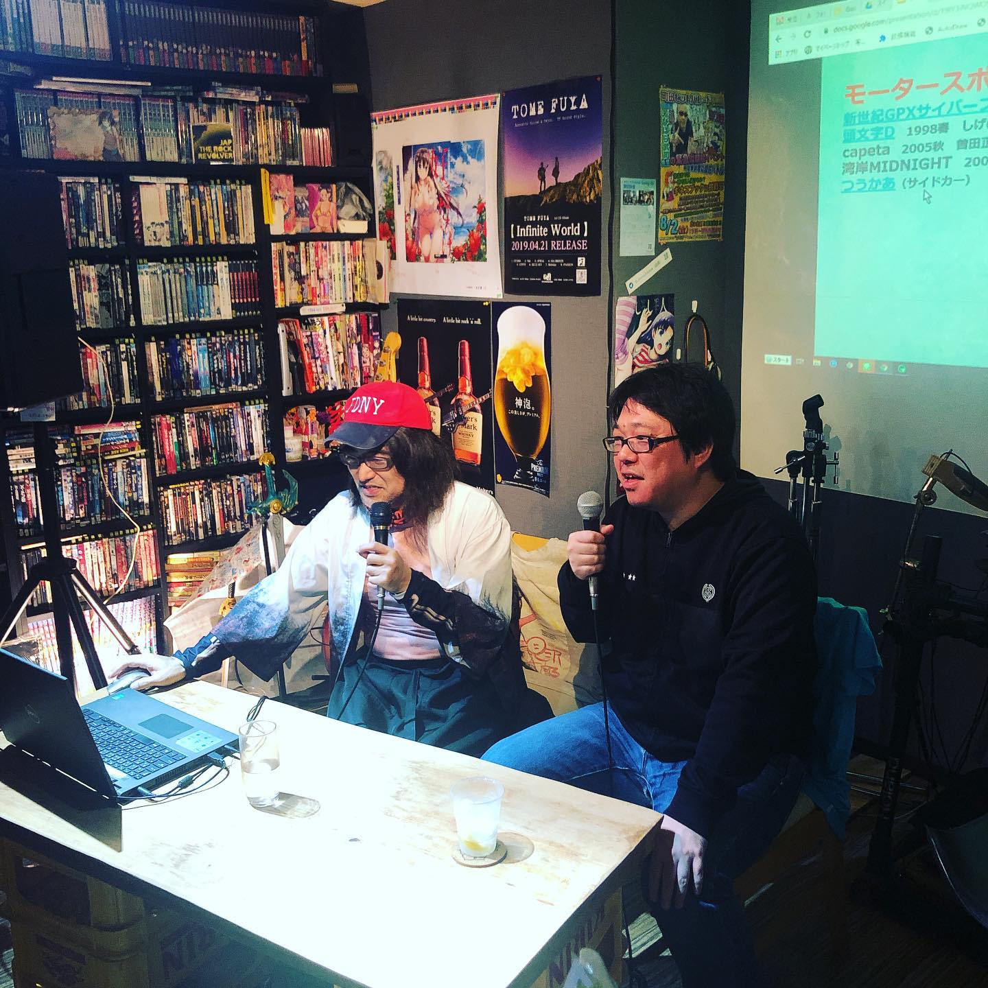 後半はセキロさんです(๑σωσ๑)♡盛り上がってます〜 #オタクbar