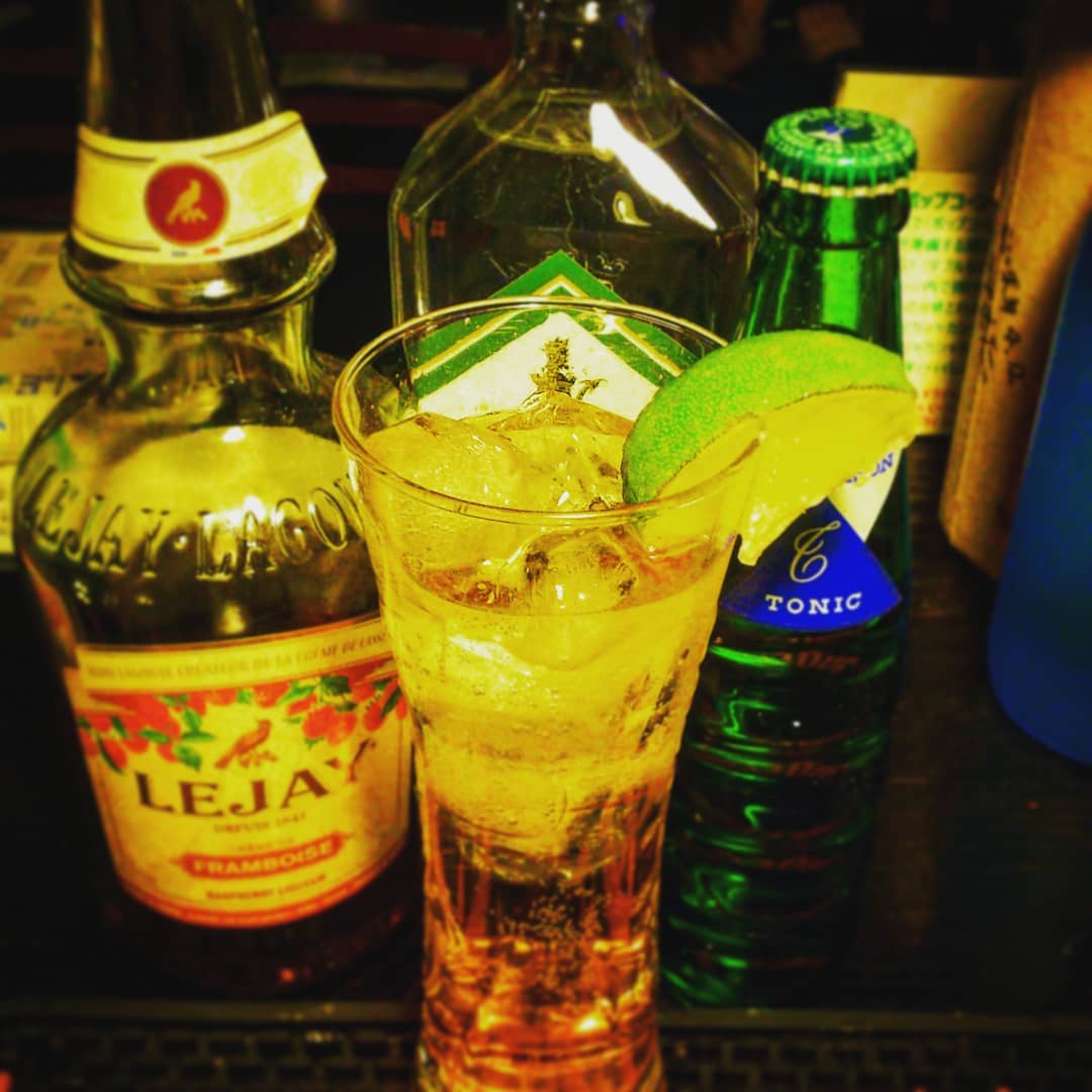 今週末の #アニメトークイベント、#オタク文化学「#アニメ販売マネタイズ」#オリジナルカクテル、#映像販売。爽やかに。#オタクバー