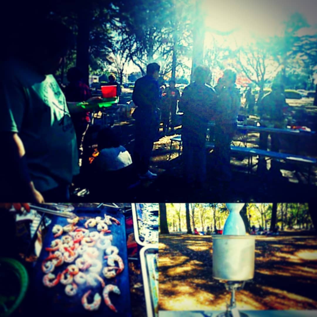 本日は #井上博明 P主催の #オタク業界 #BBQ でした。常連さん達を誘って乱痴気騒ぎ! 帰町して開店です! #オタクバー