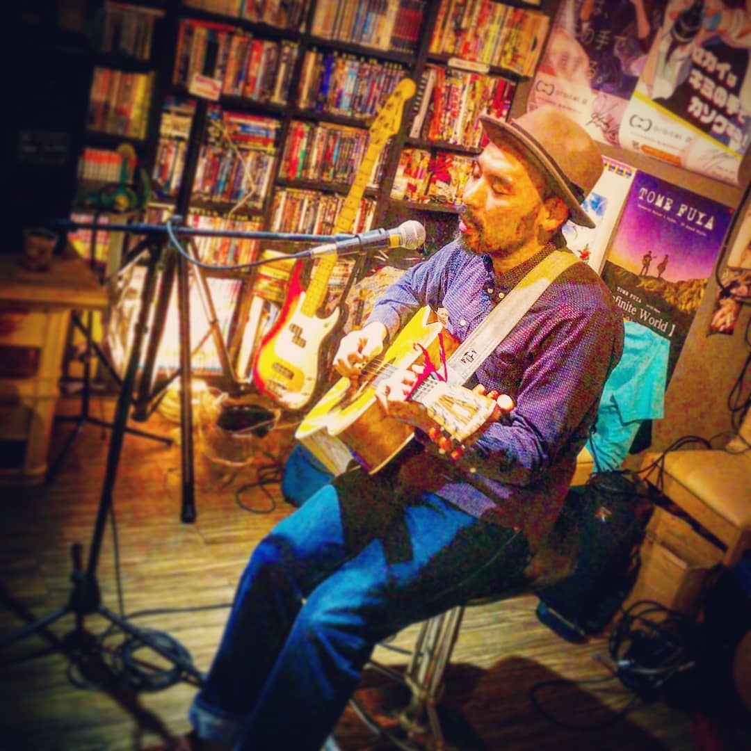 #酷く脂SHOW 2番手 #江口優 ♪ #オタクバー