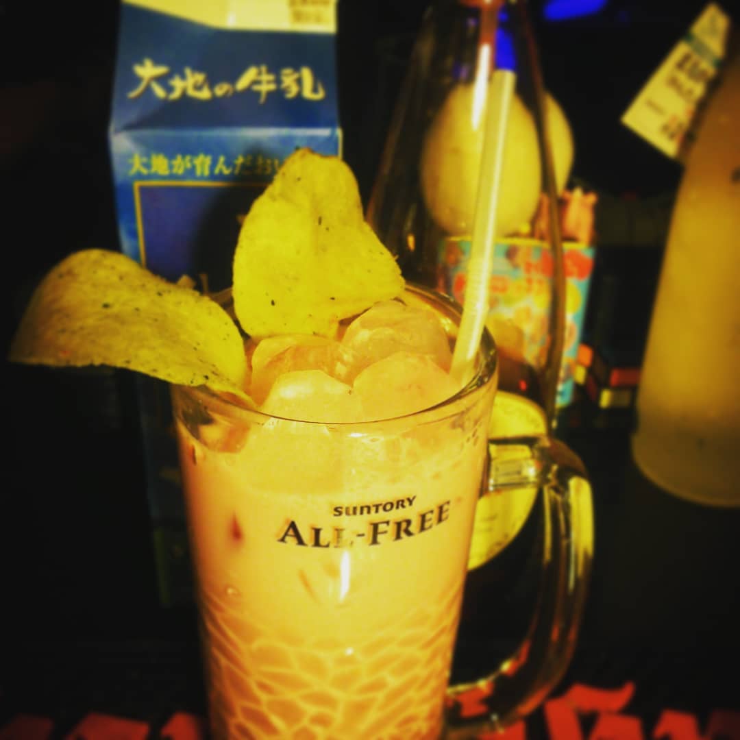 来週末の #プログレ #イベント 用 #オリジナルカクテル、#イエス。ミルクベースの #ノンアル。#オタクバー