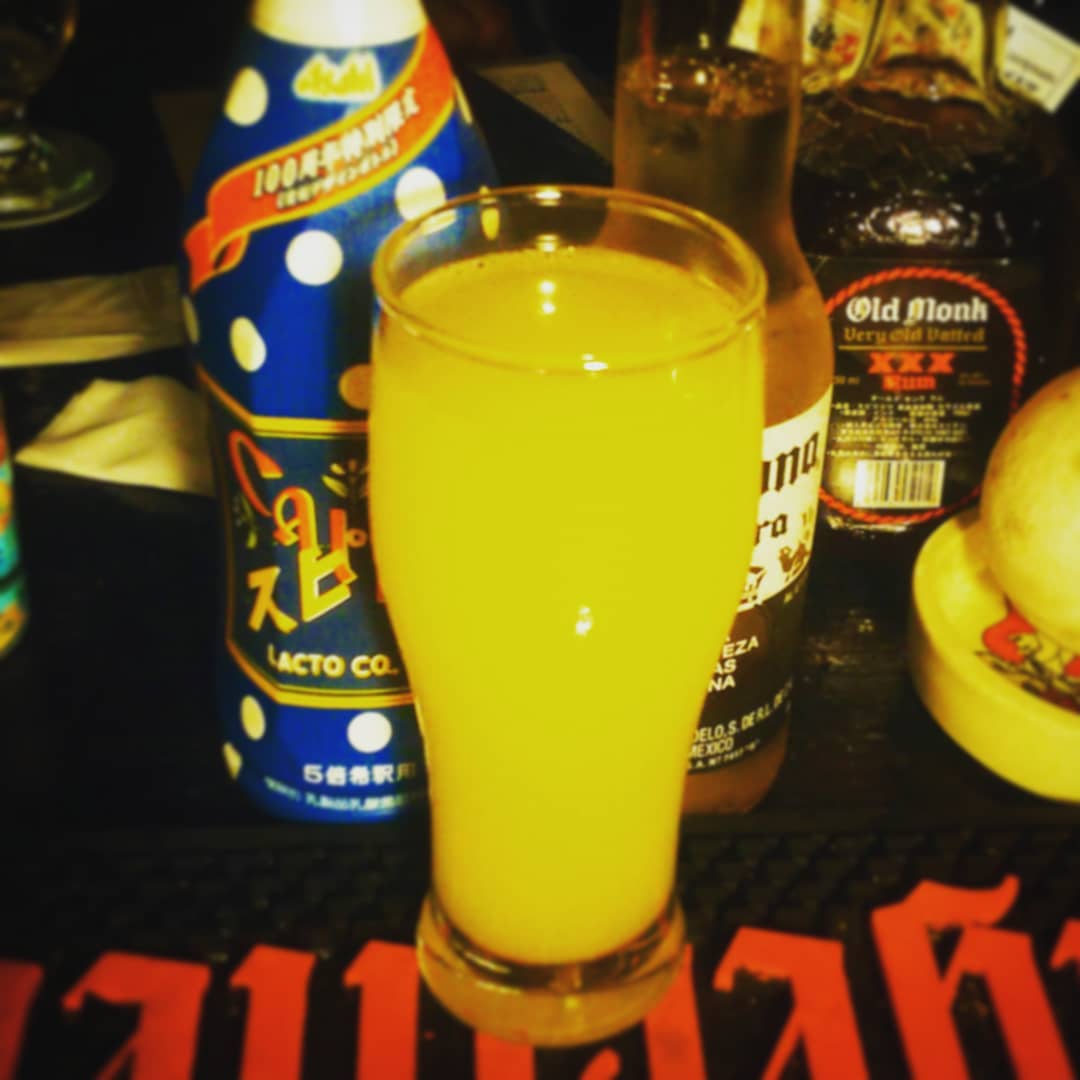 来週末の #アニメ業界 イベント #オタク文化学「#日本アニメの中国依存」用 #オリジナルカクテル、#コロナウイルス。#乳酸菌 と #コロナビール ！ #オタクバー