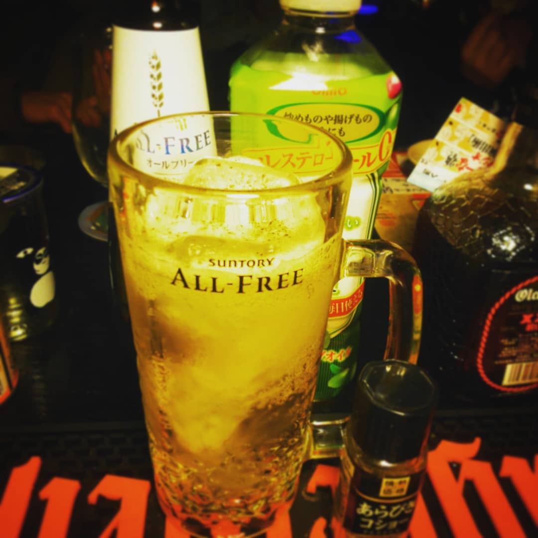 今週末の #Jバンド特集 用 #オリジナルカクテル、#ドリフターズ。#志村けん の #健康オタク 志向より、#ノンアルコールビール と #オリーブオイル。#オタクバー