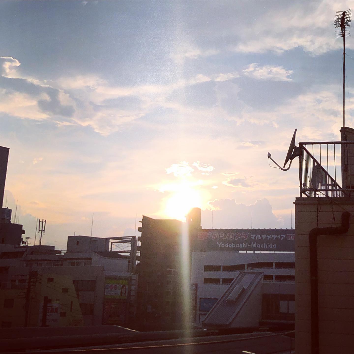 本日も元気にOPEN致しました店内も冷えひえにしてお待ちしております #オタクバー