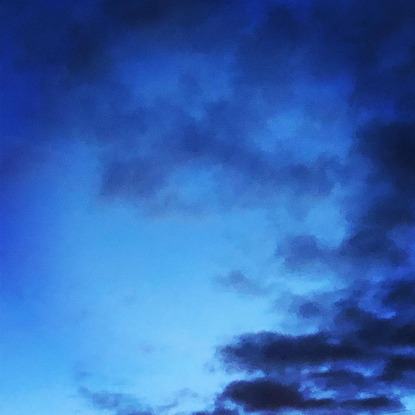 本日もオープン致しました⸜( ´ ꒳ ` )⸝寒くなってきてもひえひえのビールで一杯 #オタクバー