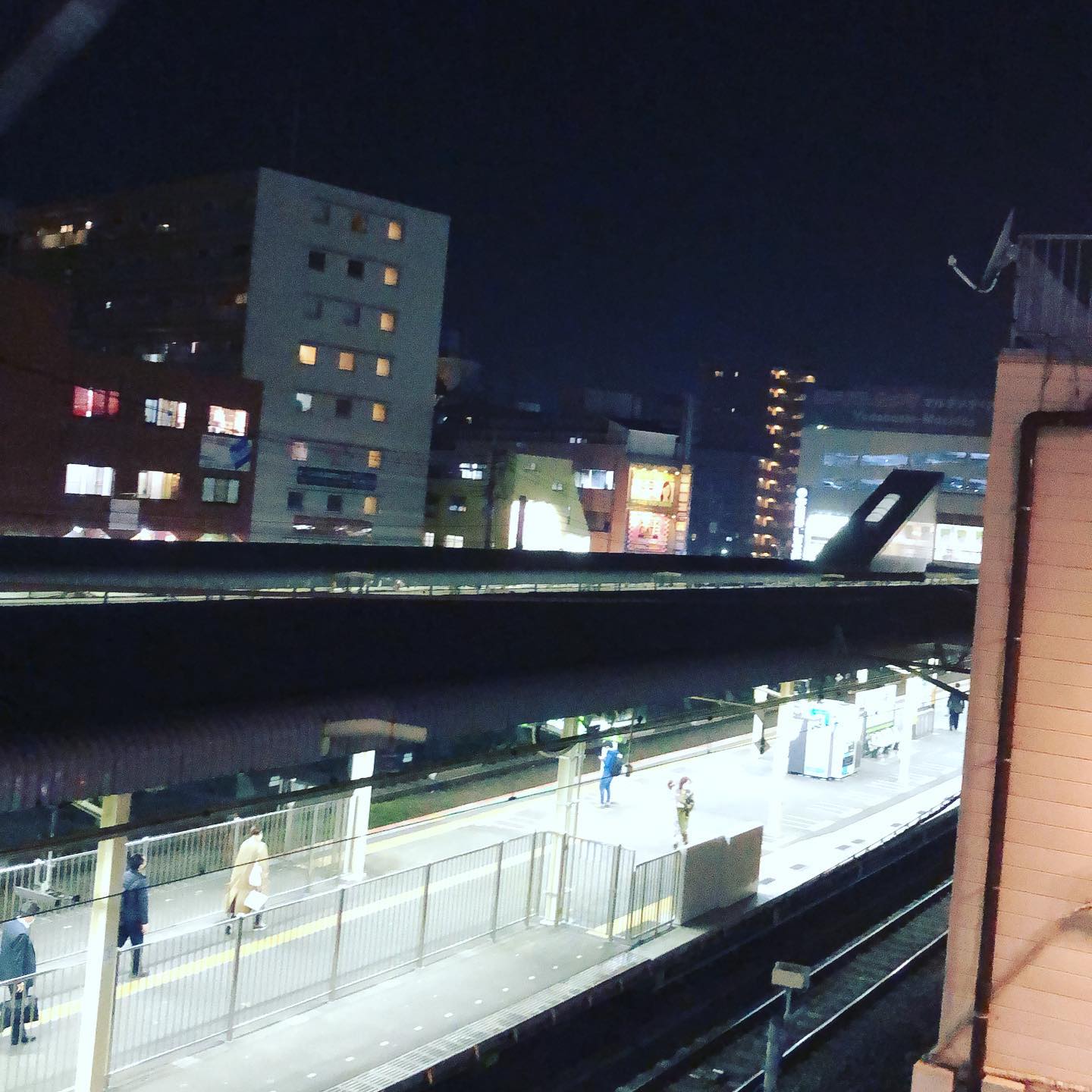 週の真ん中も元気にOPENです´ ³`°) ♬︎*.:* #オタクバー