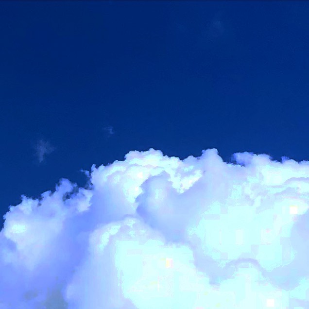 台風が近づいてきて居ます。当店は15時から営業中ですのでお越しの際はお気をつけて(*^^*) #オタクバー