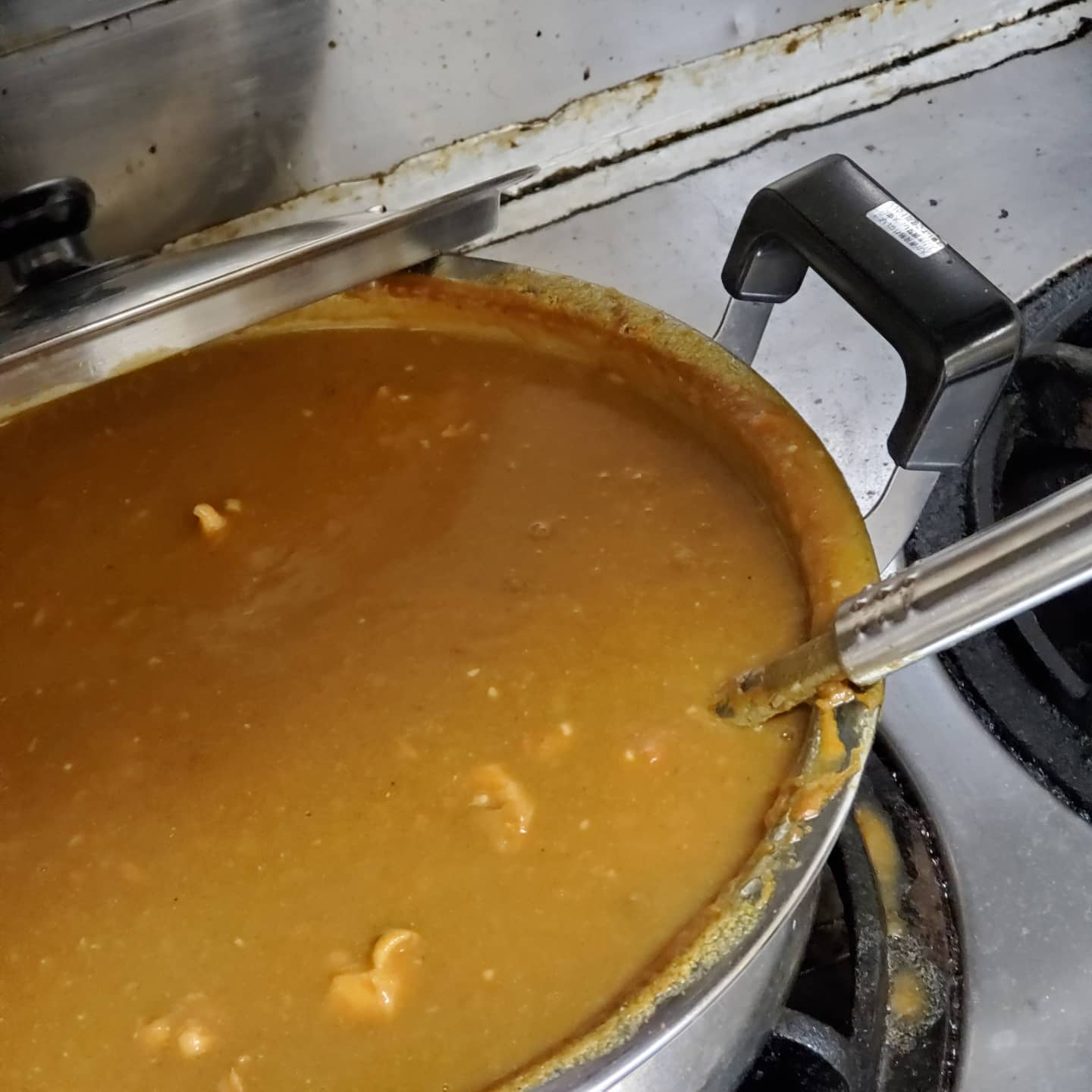 本日から金土日限定『鬼嫁カレー』と『おつまみ盛り合わせ』がスタート!愛情込めて作りました️#オタクバー#町田#カレー#鬼嫁