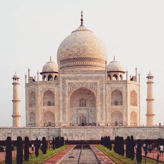 本日から鬼嫁カレーが毎日食べられる様になりましたインド直輸入ガラムマサラを使用して更に香り高くスパイシーになりましたー!!(画像はイメージです)#オタクバー#町田#雷門風太 #杏東ぢーな #カレー
