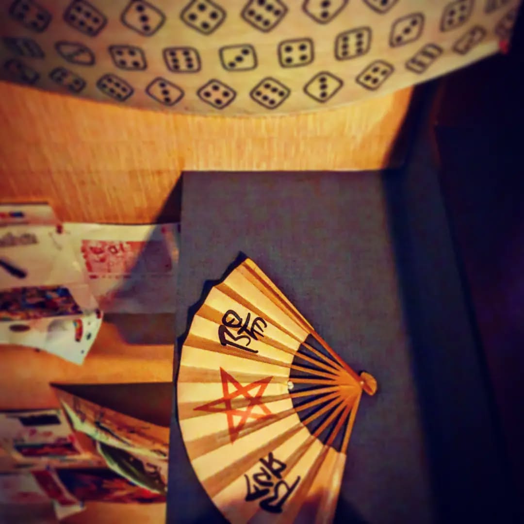 陽気ぽかぽか、BEERぐびぐび、開店です♫ #オタクバー