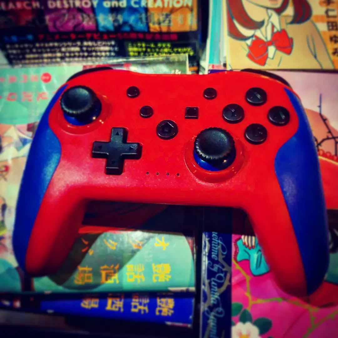 真夏日だって何のその、よく冷えたビールやカクテルを用意してお待ちしております♪ #オタクバー