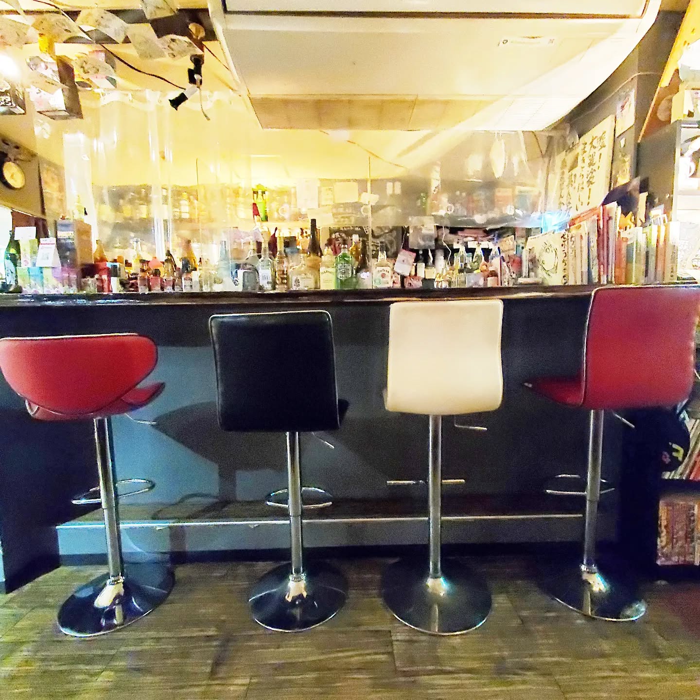 秋本番ホットドリンクも各種ございます️本日も皆様のお越しをお待ちしております#オタクバー #町田 #杏東ぢーな #雷門風太 #水木はポイント2倍