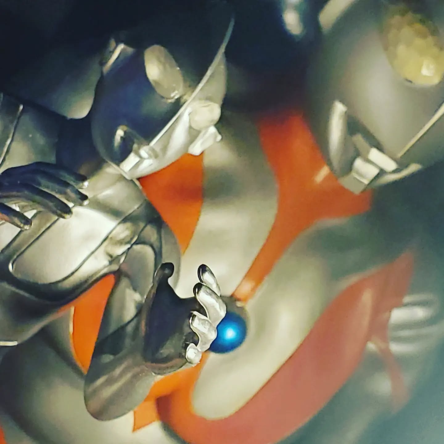 クラシカルなシワありマンと、ツヤッツヤのシンウルトラマン️ひかりのくにの皆さまと開店しております#オタクバー #町田 #杏東ぢーな #雷門風太 #日曜営業 #U25割 #はじめての女性は1杯無料